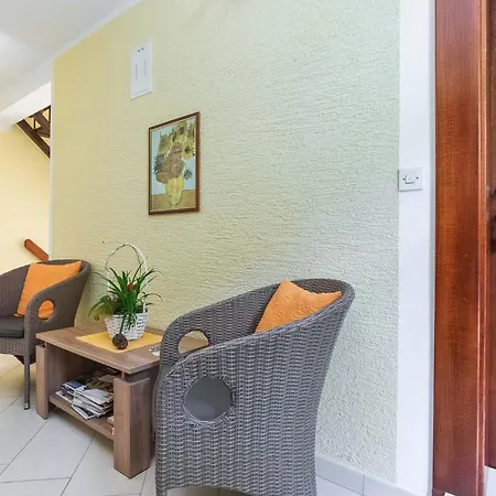 Appartement Tereza A2 *