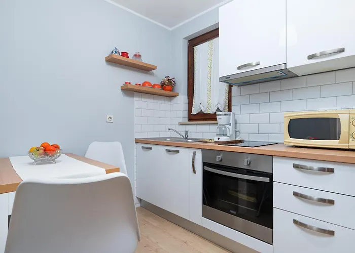 Tereza A2 アパート *