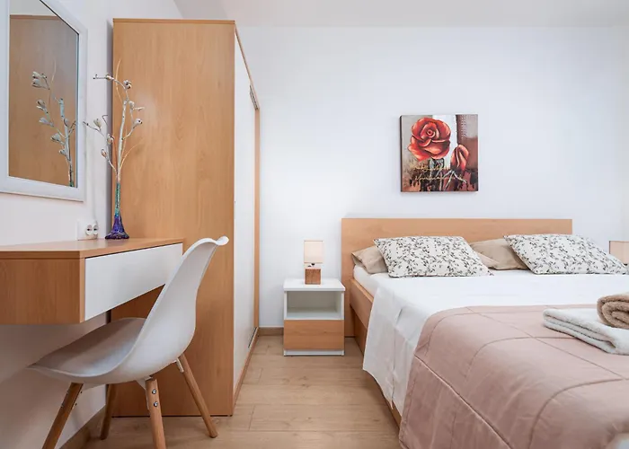 Tereza A2 アパート